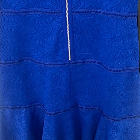 Elegant Blue Kids Dress EUC PIT TO PIT 18 inches LENGTH 37 inches BOX23 - Picture 6 of 8